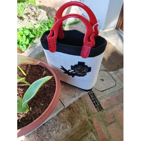 borsa con manici rossi