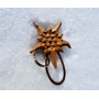 Portachiavi stella alpina intagliata al coltello