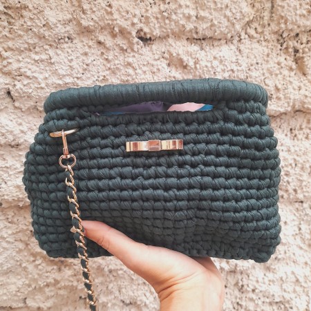 Veridian: La Clutch Elegante che Non Ti Aspetti